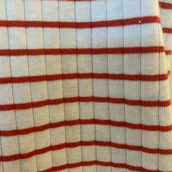Forever 21 Red and White Striped Short Sleeve Shirt - Picture 4 of 5